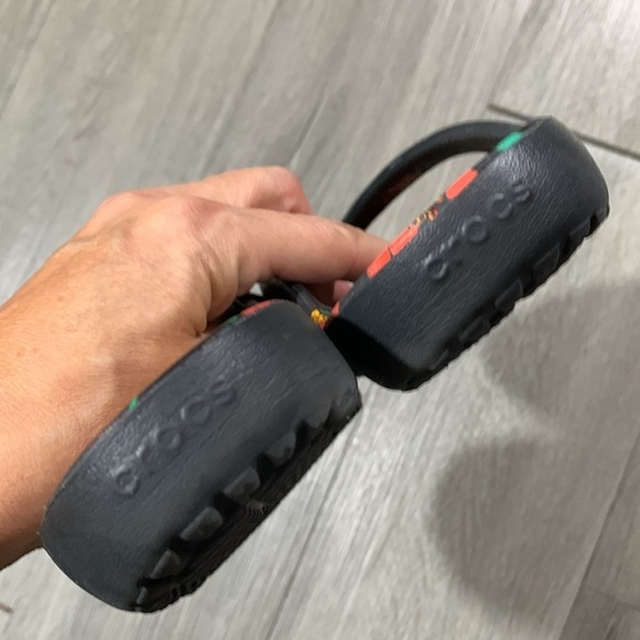 Crocs Kadee II Printed Floral FlipFlop Black/Floral Slip-On Thong Sandals size 9 - Picture 5 of 7